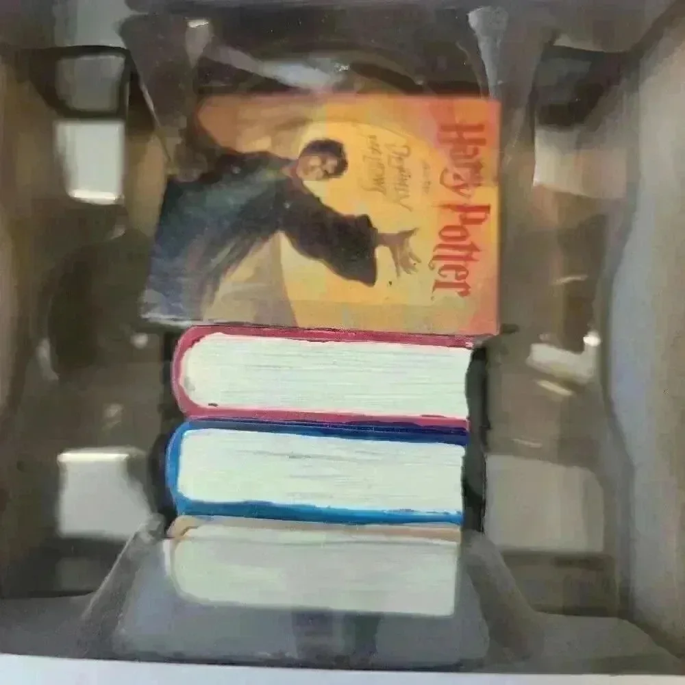 Hallmark Harry Potter Book & Wand Christmas Ornament NEW - Picture 7 of 7